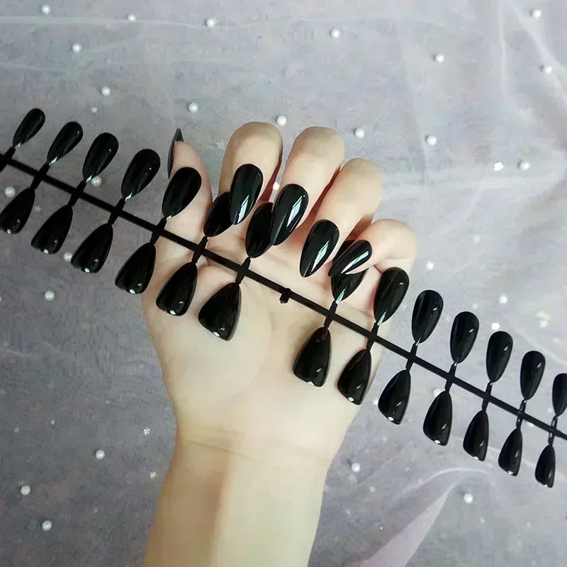 Classic Glossy Long Pointed Fake Nails Set-4
